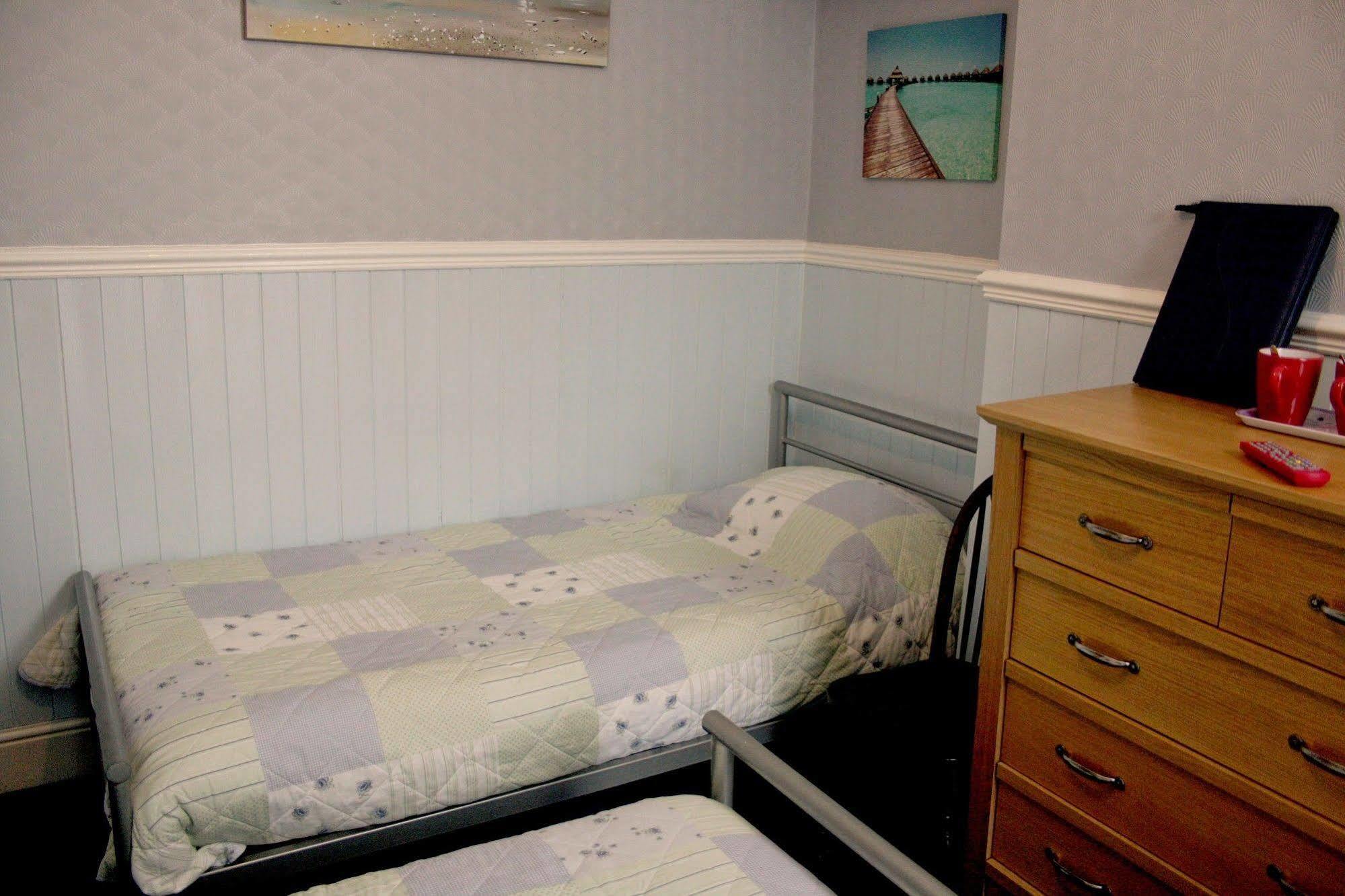 Devon View Guesthouse سوانسي المظهر الخارجي الصورة